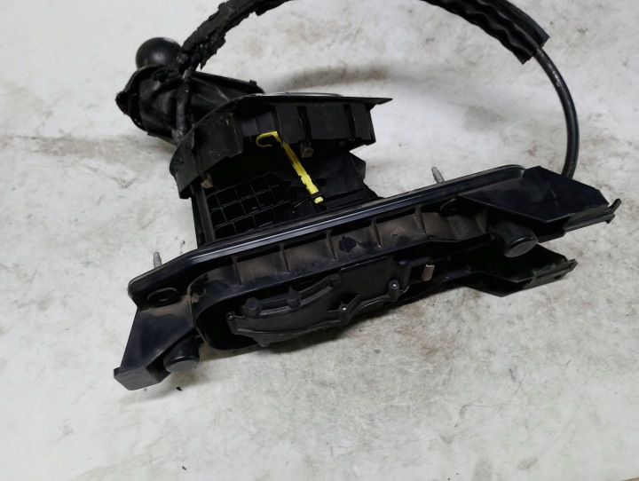 VOLKSWAGEN GOLF VI 2010 CRIC CHANGEMENTS VITESSE SUPÉRIEUR 5K1713025A