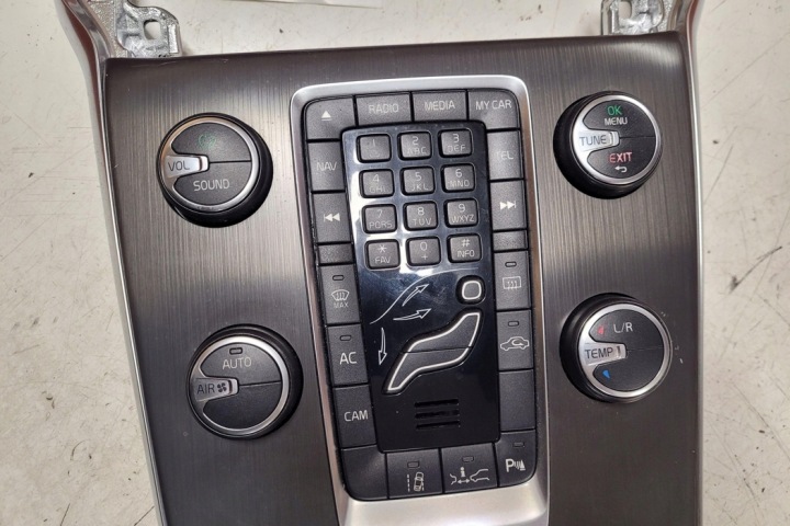AUTRE MODULES VOLVO V40 CROSS COUNTRY (526) 08632794 1.6L DIESEL 84KW 2014