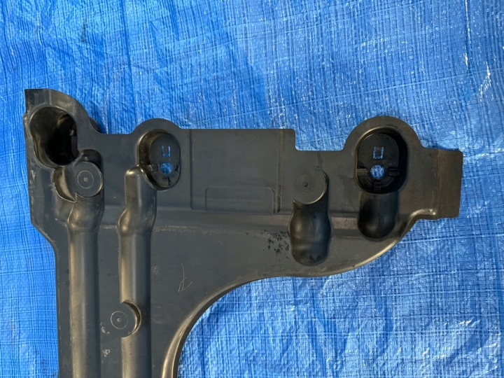 PROTECTION CHÂSSIS DS3 CROSSBACK 9823547080