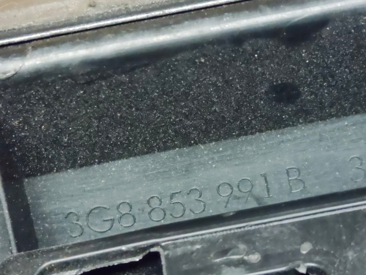 MOULURE PORTES GAUCHE ARRIÈRE VW ARTEON 3G8853991B