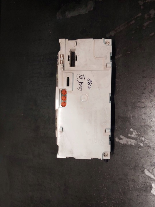 COMPTEUR VOLKSWAGEN GOLF III 1.9D 1H0919865B 0263301247