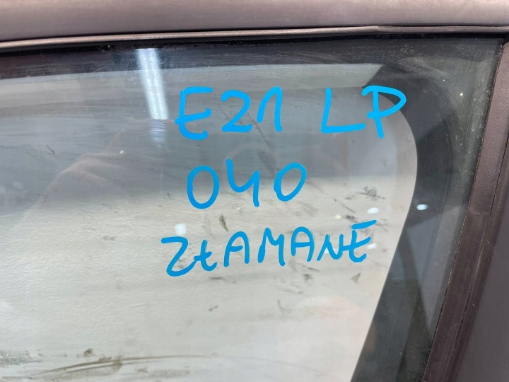 COROLLA E21 BERLINE UNIVERSEL HAYON PORTES AVANT GAUCHE AVANT 040 PRZELAMANY RANT