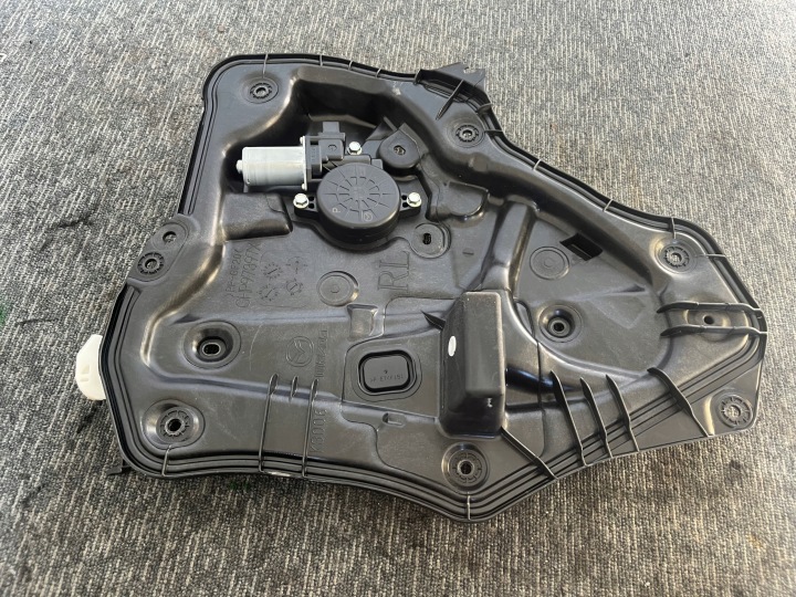 MAZDA 6 III LIFT 17R UNIVERSEL ÉLÉVATEUR VITRES GAUCHE ARRIÈRE ARRIÈRE ORIGINAL ORIGINAL