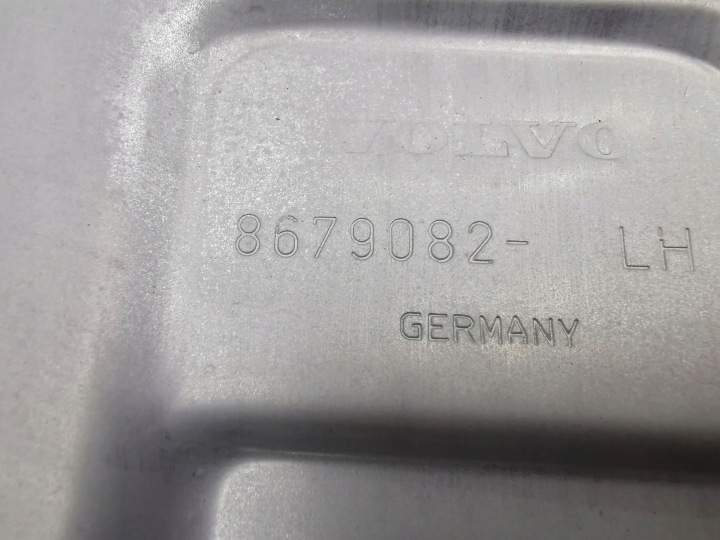 VOLVO V50 2009 GAUCHE CÔTÉ PODNOSNIKI VITRE