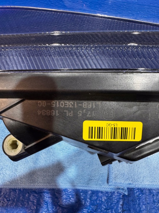 FORD FIESTA VIII MK8 17+ PHARE COMPLET LED JEU L1BB-13E015-GC