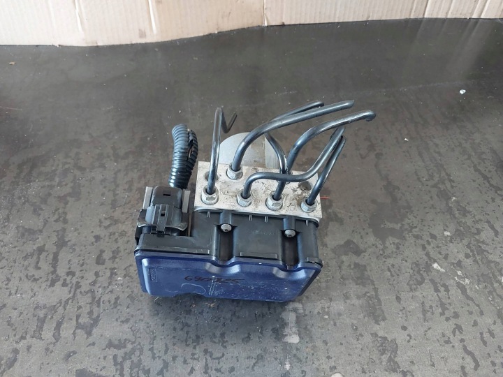 POMPE ABS FORD S-MAX 6G91-2M110-AG
