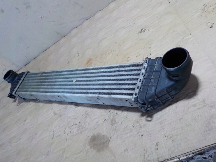 VOLVO V50 RADIATEUR ÉCHANGEUR AIR-AIR 2.0D 3M51-9L440DC