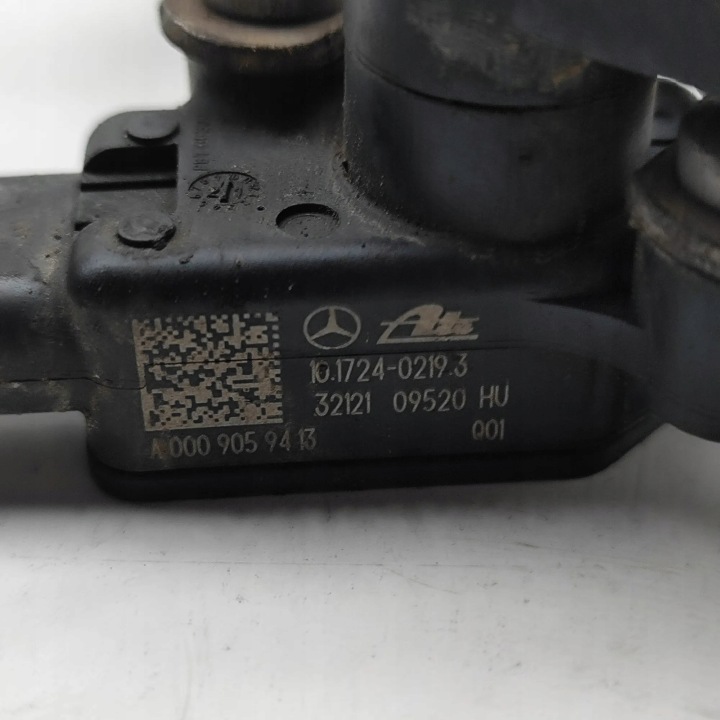 AVANT DROIT CAPTEUR NIVEAU MERCEDES-BENZ A1673205605 2.1L HYBRID 2022