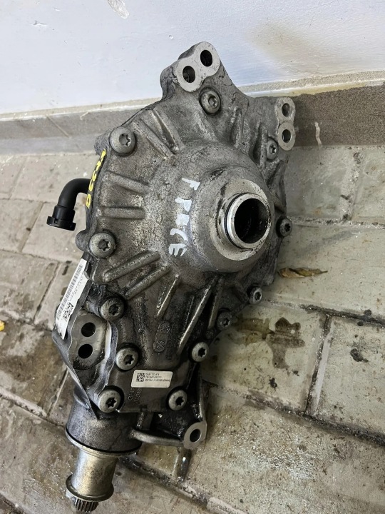RÉDUCTEUR DE VITESSE AVANT JAGUAR F-PACE (X761) D6622 2015