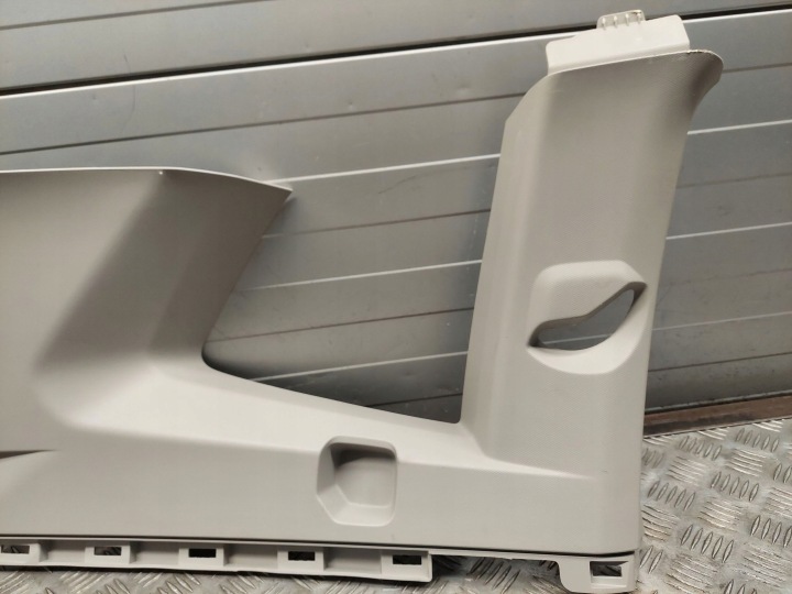 VOLKSWAGEN TIGUAN ALLSPACE 2021 GAUCHE CÔTÉ PROTECTION SUPÉRIEURE MONTANTS D