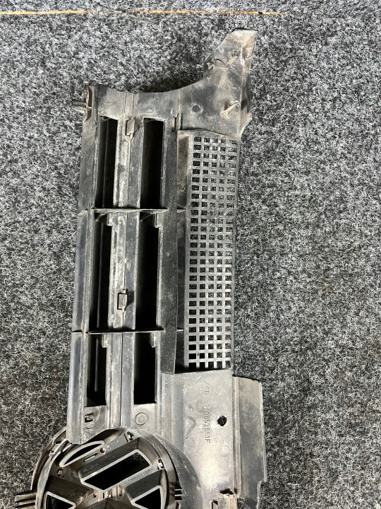 VW GOLF IV GRILLE CALANDRE RADIATEUR LAKIER-LC9Z 1J0853651F