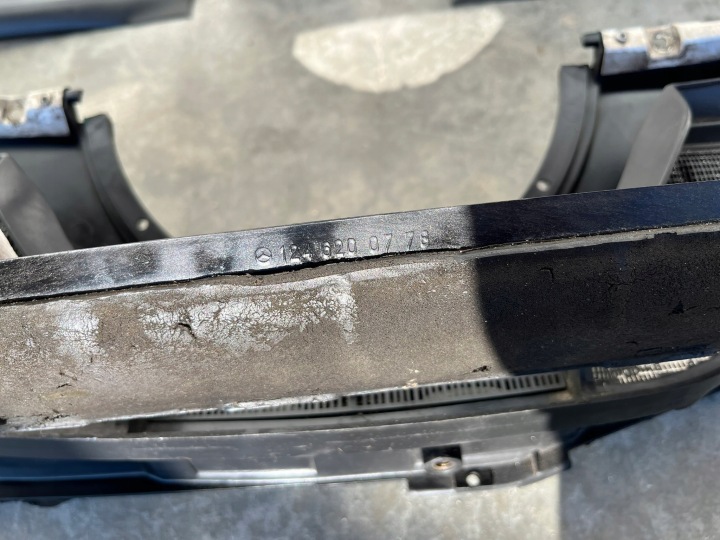 DOUBLURE DE PASSAGE DE ROUE ENSEMBLE MERCEDES W124 1985-1993 1246200778 1246202567 1246200978