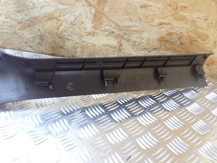 PROTECTION SEUIL GAUCHE AVANT AUDI A4 B8 AVANT 2008R 3.0 TDI EUROPE 8K1867271C 10338