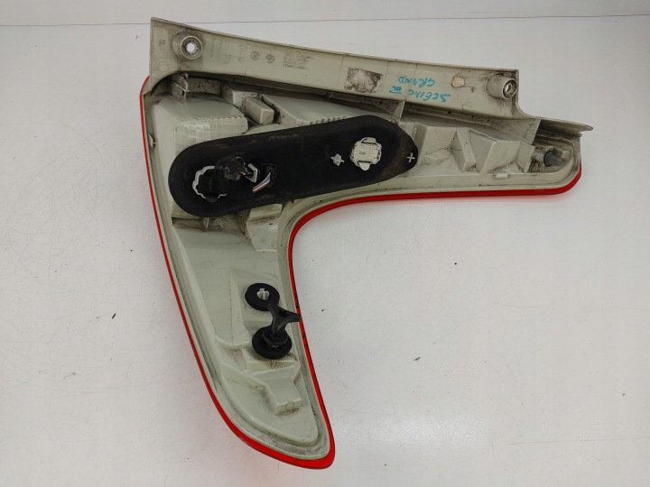 PHARE GAUCHE ARRIÈRE 265550014R RENAULT GRAND SCENIC III