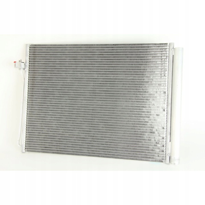 CONDENSATEUR RADIATEUR DU CLIMATISEUR BMW X5 E70 F15 X6 E71 F16 07- photo 1 - milautoparts-fr.ukrlive.com