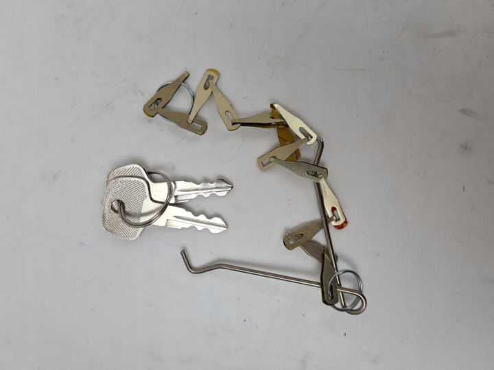 FEBI BILSTEIN 06056 BOUCHON GOULOTTE DE REMPLISSAGE CARBURANTS