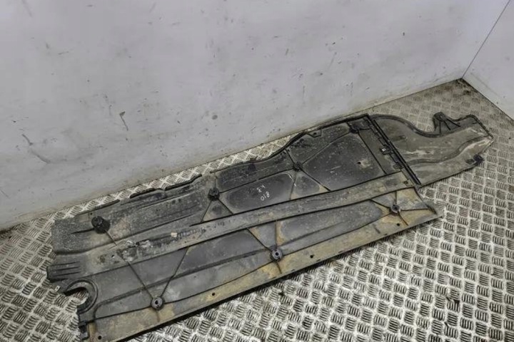 GAUCHE PROTECTION CHÂSSIS SKODA OCTAVIA I (1U2) 5WA825201E 1.0L GASOLINE 85KW