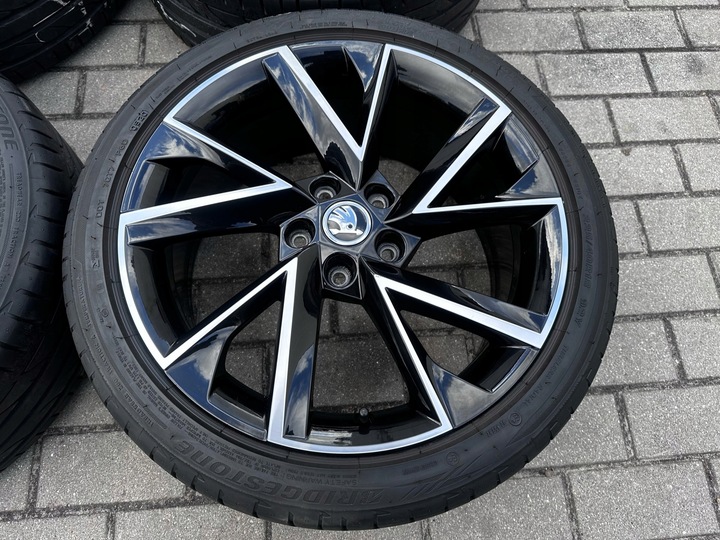 LLANTAS AUDI 18 A3 S3 8P 8V 8Y TT 8J 8S SKODA KAROQ OCTAVIA SUPERB YETI 5X112 