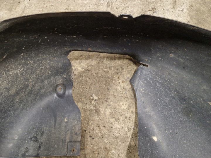 PASSAGE DE ROUE GAUCHE AVANT ENSEMBLE VW GOLF V HAYON 5D 1.6 B 03-09