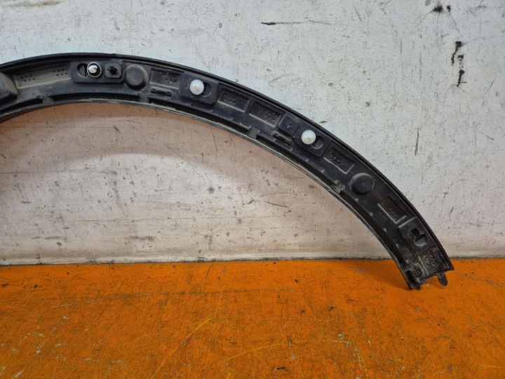 VOLVO XC40 17- MOULURE GARDE-BOUE ARRIÈRE DROIT DROITE ARRIÈRE 32368189