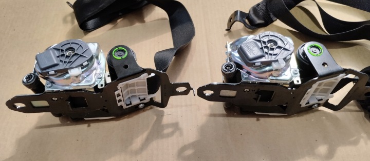 CEINTURE DE SÉCURITÉ AVANT AVANT PRESAFE GAUCHE DROIT MERCEDES V CLASSE W447