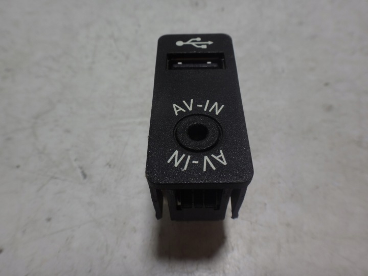 RACCORD PRISE USB AV MINI R55 R56 R57 R58 R59 R60 R61