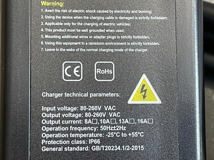 CHARGEUR ÉLECTRIQUE VOITURE USA 16 A 230 V 3,5 KW TYP1 SAE-J1772