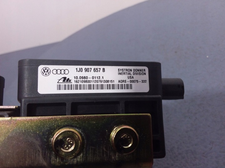 VW GOLF IV CAPTEUR CAPTEUR ESP 1J0920825B 1J0907651A