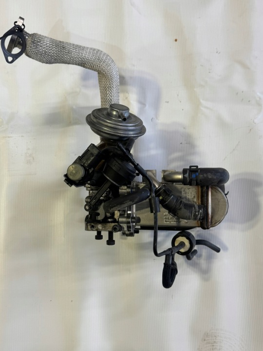 059131511 VW AUDI RADIATEUR EGR 059131503H SOUPAPE 059131063D COUVERCLES DE COFFRE ENSEMBLE