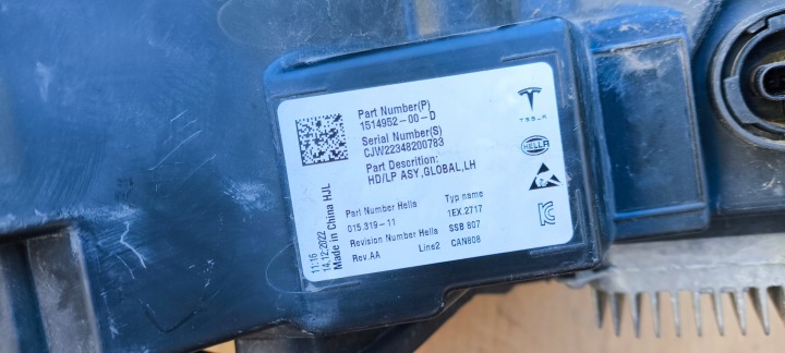 PHARE GAUCHE AVANT TESLA 3 Y LIFT EUROPE