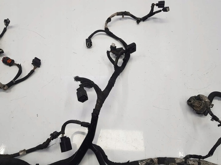 INSTALACIÓN JUEGO DE CABLES DEL MOTOR FORD TRANSIT MK8 2.0TDCI BAC 