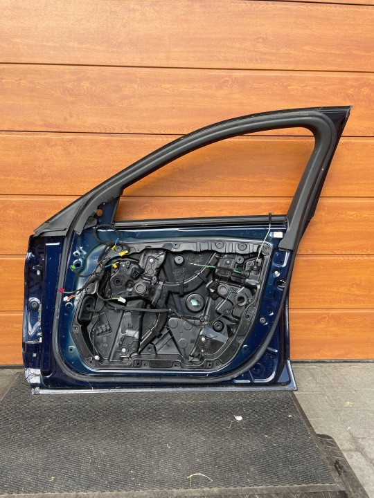 PORTES AVANT DROIT MERCEDES C CLASSE W205 A205