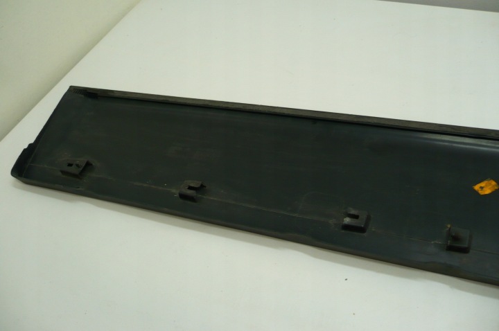 VOLVO XC70 II 2008-15 MOULURE PORTES DROITE AVANT ORIGINAL