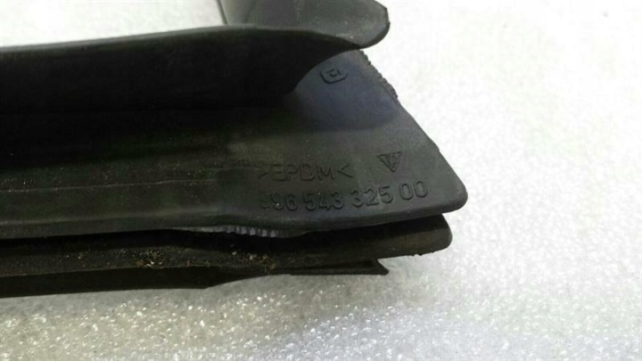 JOINT D'ÉTANCHÉITÉ ARRIÈRE GAUCHE VERS PORSCHE 911 996, NUMÉRO PIÈCES 99654332500, DISQUE