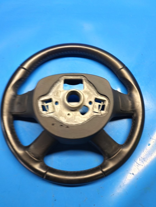 VOLANT MULTIFONCTIONNELLE SKODA OCTAVIA III 12-20R.