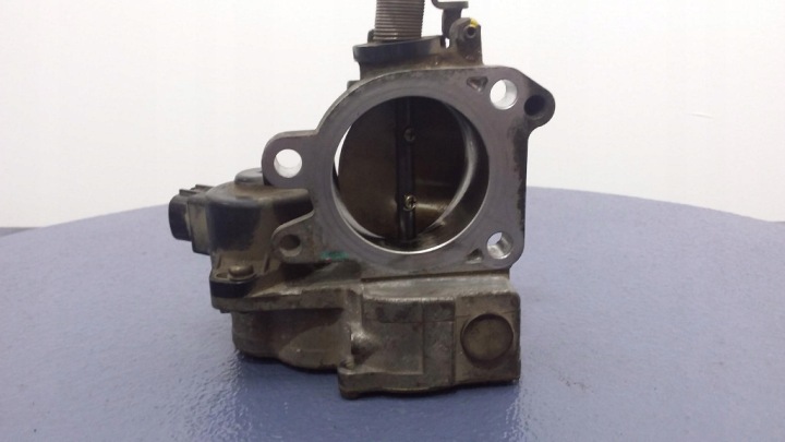 TOYOTA COROLLA E11 2.0 D4D PAPILLON DES GAZ 27020 1A29