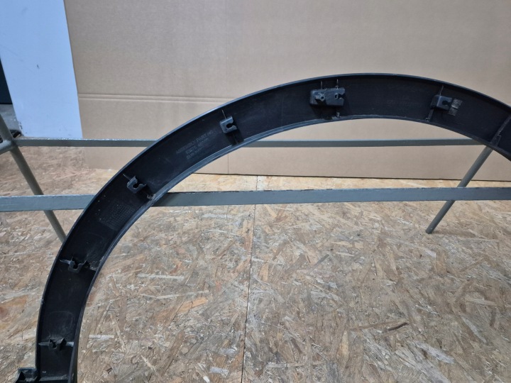 RENAULT ARKANA MOULURE SUR AILE AVANT AVANT GAUCHE