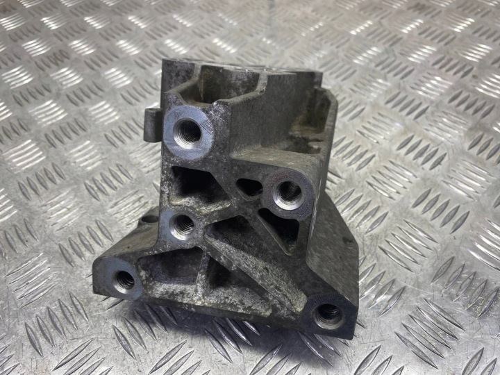 POIGNÉE FIXATION MOTEUR 2.2 HDI LAND ROVER EVOQUE I 6G9Q6030CA 9682877580