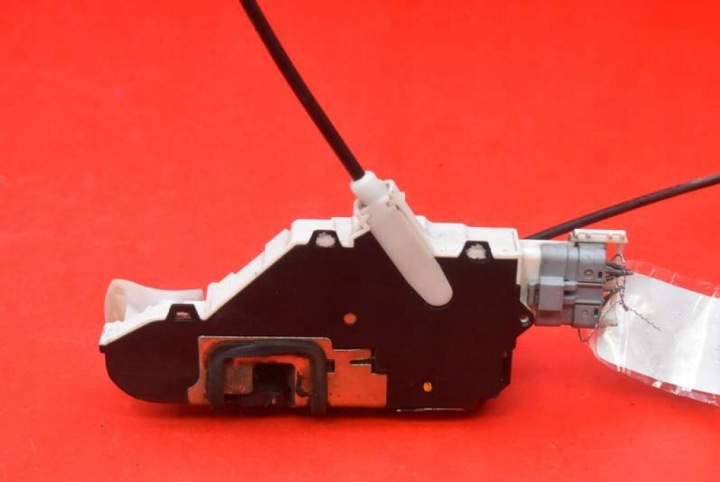 SERRURE DE PORTE GAUCHE AVANT AVANT EUROPE 9660698280 PEUGEOT 407 04-10