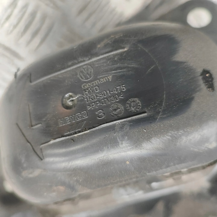 BRAS DE SUSPENSION ARRIÈRE GAUCHE SKODA SUPERB III ESTATE (3V5) 5Q0505225C 31845378 2.0L