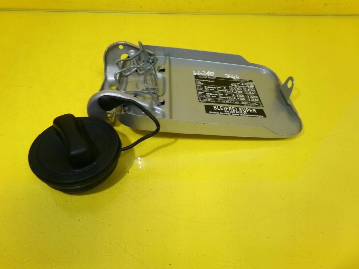 CLAPET GOULOTTE DE REMPLISSAGE CARBURANTS MERCEDES-BENZ E W210 CODE LAK: 744 NR472