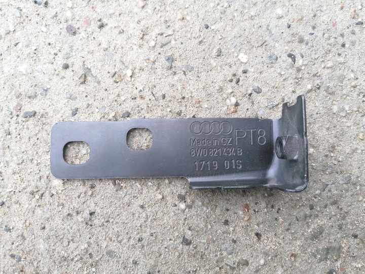 AUDI OE 8W0821434B SUPPORT GARDE-BOUE DROIT