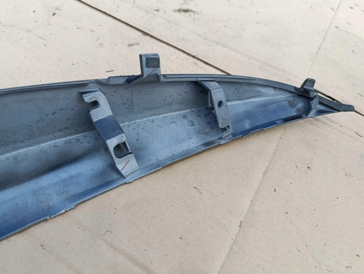 CACHE COUVERCLES DE COFFRE ARRIÈRE TOYOTA AURIS II LIFT HAYON HTB MOULURE REVÊTEMENT SUR COUVERCLE DE COFFRE ARRIÈRE