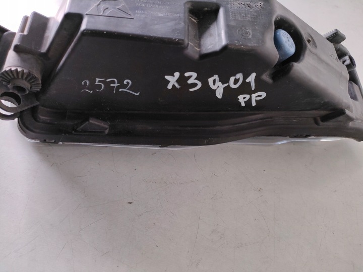 BMW X3 G01 PHARES ANTIBROUILLARD DROIT AVANT 9492772