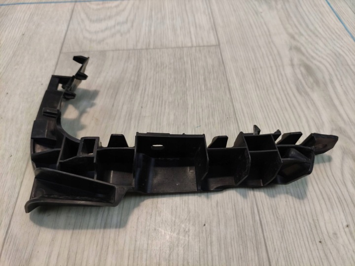 AUDI A3 8V3 GLISSIÈRE FIXATION PARE-CHOCS GAUCHE AVANT 8V3807183B