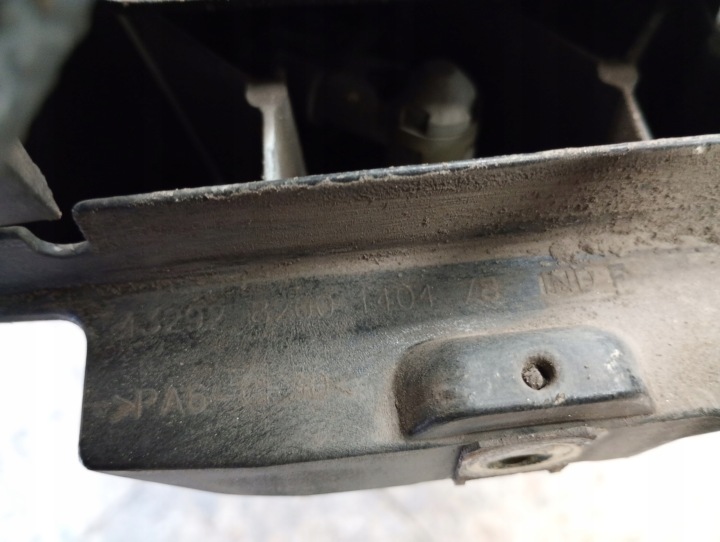 8200140478 PANNEAU AVANT RENFORCEMENT RENAULT SCENIC II 2