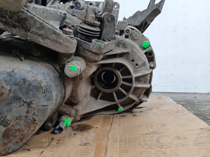 RENAULT CLIO III 1.2 16V HAYON 5D 06R BOÎTE DE VITESSES JH3176