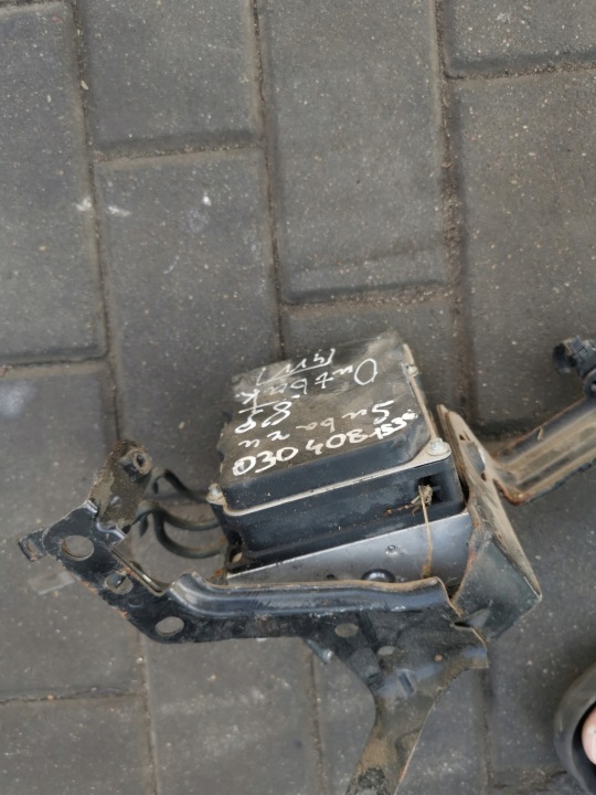 POMPE ABS 0265234662 27536AG250 SUBARU LEGACY IV