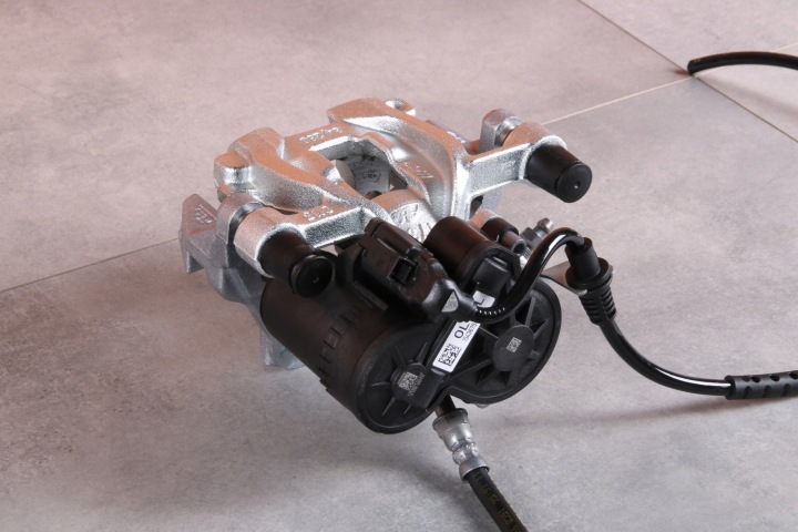 BMW F40 F44 F45 F46 ÉTRIER DE FREIN DE FREIN GAUCHE ARRIÈRE 34/280/10 6883025 44 KM