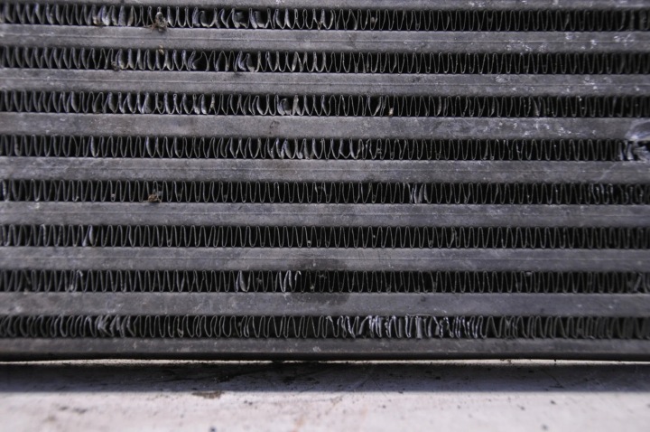 RADIATEUR D'INTERCOOLER AUDI Q7 (4L) 7L6145803C 3.0L DIESEL 155KW 2007